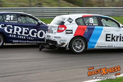 Gaaf duel Tim Coronel en Ricardo vd Ende